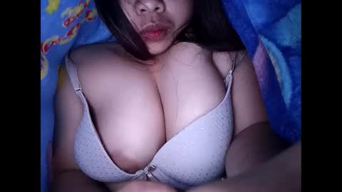 Missi online show from December 3, 2024, 8:39 pm