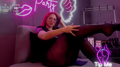 misskathyfox online show from October 10, 2025, 9:03 pm