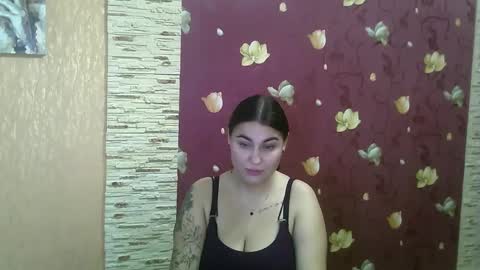 Lisa online show from December 14, 2024, 3:47 pm