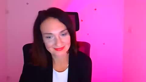 Snapshot of misskristyyy chatting on October 2, 2025, 1:40 pm Christina online show from October 2, 2025, 1:40 pm