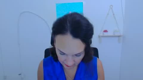 Snapshot of misskristyyy chatting on December 1, 2025, 12:21 pm Christina online show from December 1, 2025, 12:21 pm