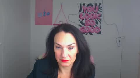 Christina online show from April 24, 2026, 11:23 am