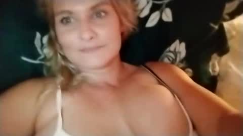 Snapshot of misslicks chatting on October 23, 2025, 6:45 am Misslicks online show from October 23, 2025, 6:45 am