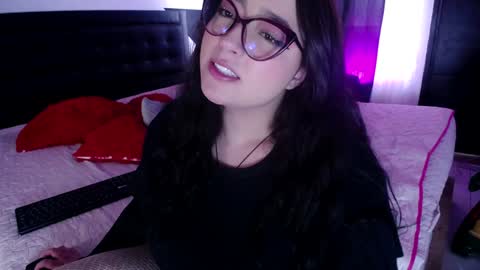 Snapshot of missloise chatting on December 12, 2024, 3:59 pm Miss Loise online show from December 12, 2024, 3:59 pm