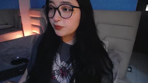 Snapshot of missloise chatting on October 12, 2025, 4:11 am Miss Loise online show from October 12, 2025, 4:11 am