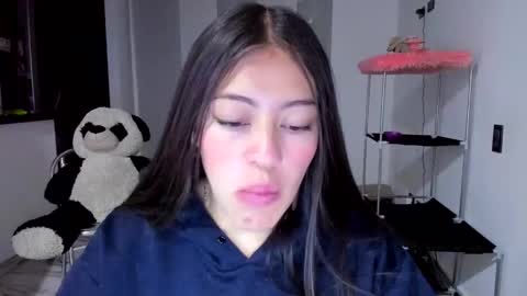 Snapshot of missloren333 chatting on February 20, 2025, 7:12 am missloren333 online show from February 20, 2025, 7:12 am