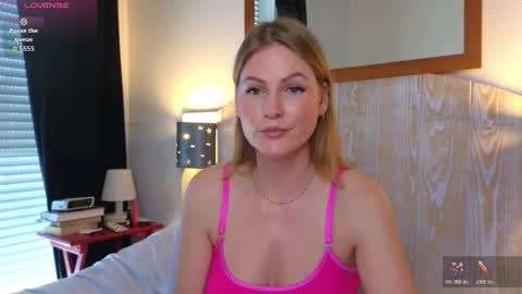 Snapshot of misslucci chatting on February 26, 2026, 2:38 pm Misslucci online show from February 26, 2026, 2:38 pm