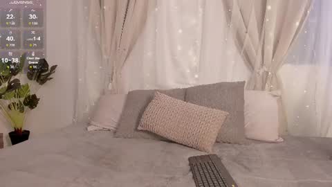Alejandra  online show from July 28, 2026, 11:17 am