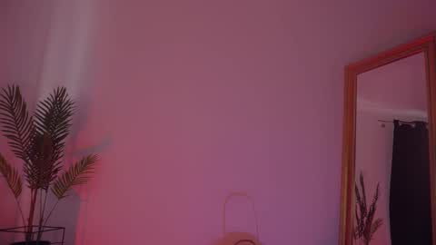 Snapshot of missmerciless chatting on February 25, 2025, 11:30 am LUXXANDRA online show from February 25, 2025, 11:30 am