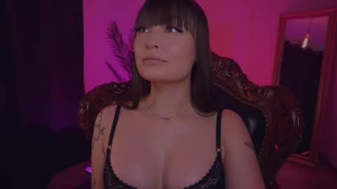 Snapshot of missmerciless chatting on March 1, 2025, 9:29 am LUXXANDRA online show from March 1, 2025, 9:29 am