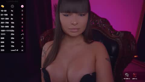 Snapshot of missmerciless chatting on October 28, 2025, 7:01 am LUXXANDRA online show from October 28, 2025, 7:01 am