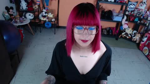 Miss Mia online show from March 26, 2026, 10:43 am