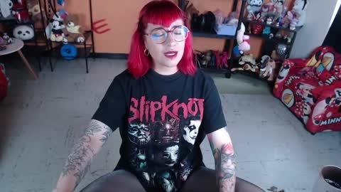 Miss Mia online show from April 9, 2026, 7:52 pm