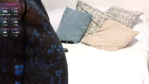 Snapshot of missmiamor chatting on January 25, 2025, 9:57 pm Mia online show from January 25, 2025, 9:57 pm