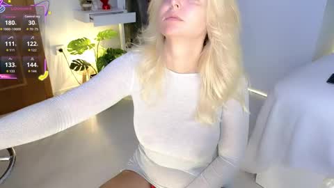 Snapshot of missmiamor chatting on September 20, 2025, 9:21 am Mia online show from September 20, 2025, 9:21 am