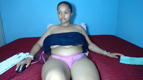 mimmi online show from February 4, 2025, 12:22 pm