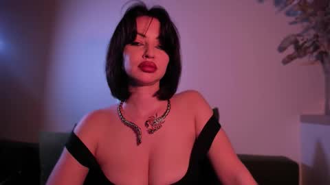   online show from September 27, 2025, 6:24 pm