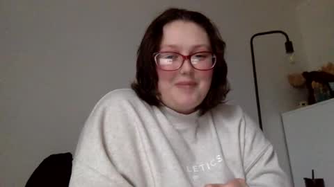 missmistressmal online show from April 2, 2026, 10:40 pm