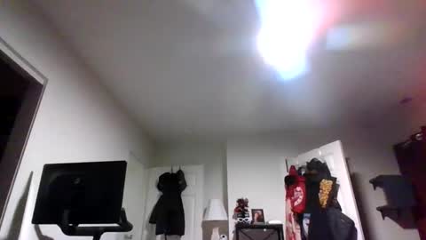 MissMona online show from March 28, 2026, 12:32 am