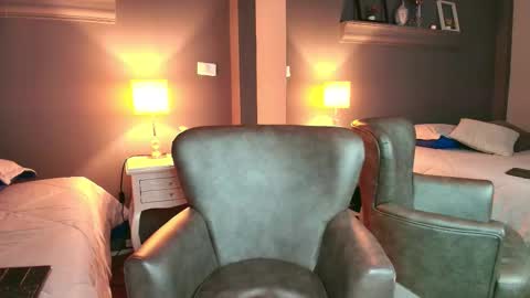 missparis__ online show from November 29, 2025, 9:07 pm