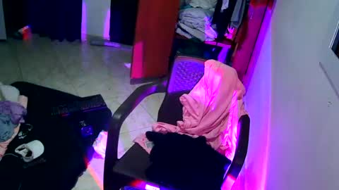 sarah online show from July 28, 2026, 4:39 pm