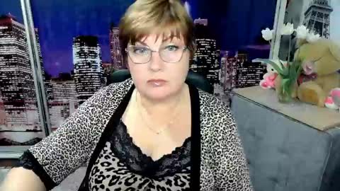 Snapshot of missritabella chatting on April 26, 2026, 5:43 pm Rita online show from April 26, 2026, 5:43 pm