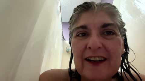 Snapshot of missspooky chatting on January 29, 2025, 12:02 pm Miss Spooky Silverstacker online show from January 29, 2025, 12:02 pm