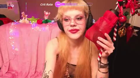 Snapshot of misstaco chatting on December 19, 2025, 1:45 am Tacodeluxe online show from December 19, 2025, 1:45 am