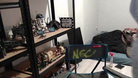 missthon online show from February 3, 2025, 10:36 am