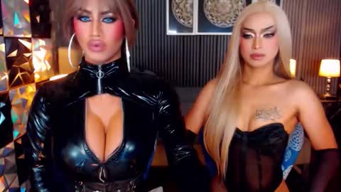 misstrishontop online show from March 2, 2026, 5:42 pm