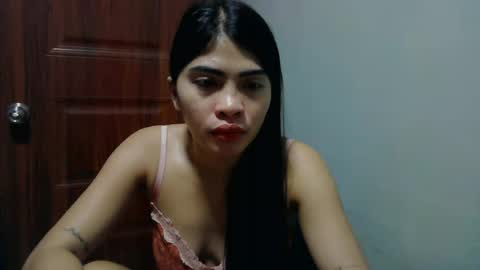 Snapshot of missunknownxoxo chatting on June 17, 2026, 2:36 am sofia online show from June 17, 2026, 2:36 am