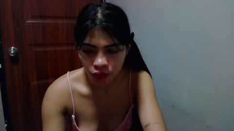 Snapshot of missunknownxoxo chatting on July 8, 2026, 1:32 am sofia online show from July 8, 2026, 1:32 am