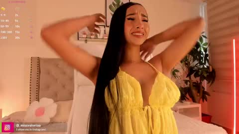 Snapshot of missvaleriaa chatting on June 2, 2026, 12:51 pm Valeria Davila online show from June 2, 2026, 12:51 pm