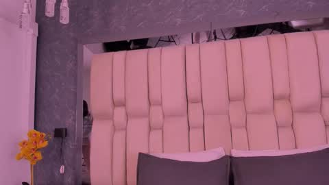 Valerie online show from February 15, 2026, 7:54 pm