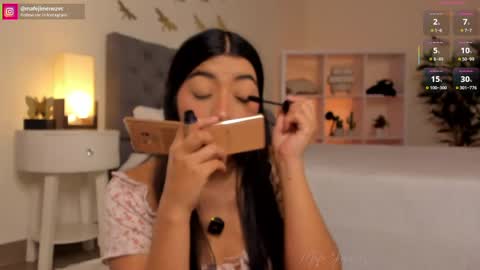 Snapshot of missvancouver_ chatting on April 17, 2026, 1:47 pm Mafe Jimenez online show from April 17, 2026, 1:47 pm