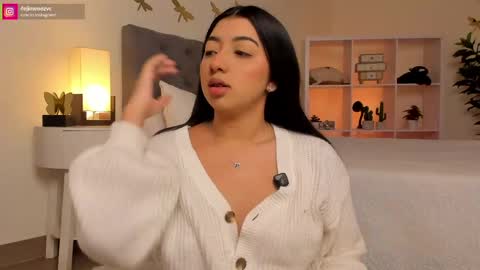 Snapshot of missvancouver_ chatting on April 21, 2026, 12:44 pm Mafe Jimenez online show from April 21, 2026, 12:44 pm
