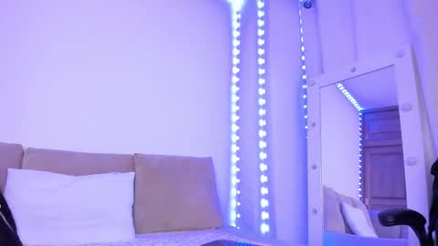 Snapshot of missvioleta_ chatting on February 9, 2025, 11:04 am Violetta online show from February 9, 2025, 11:04 am