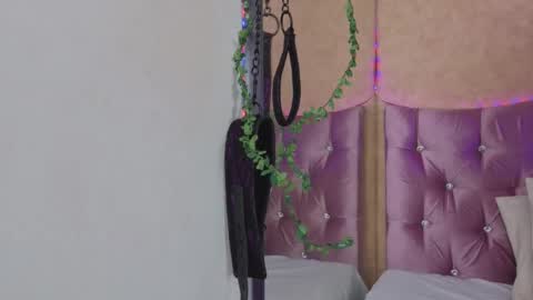 Stefanny online show from March 18, 2026, 2:09 pm