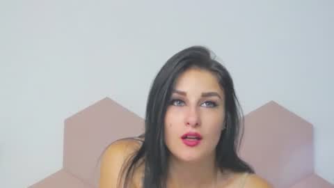 Snapshot of missyross_ chatting on July 30, 2026, 6:18 pm Elly online show from July 30, 2026, 6:18 pm