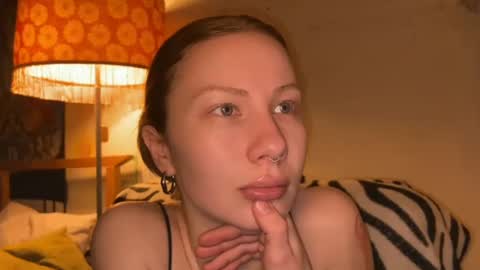 Zlata online show from March 12, 2025, 5:46 am