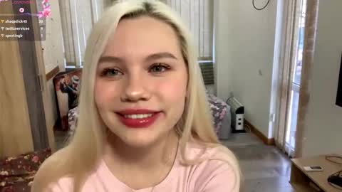 Stella  online show from December 21, 2025, 1:07 pm