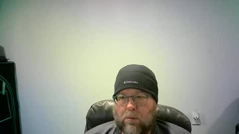 Snapshot of mister_happy567 chatting on November 24, 2025, 6:24 am Mr. Happy online show from November 24, 2025, 6:24 am