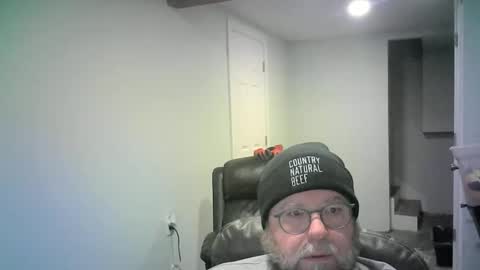 Snapshot of mister_happy567 chatting on February 2, 2026, 5:28 am Mr. Happy online show from February 2, 2026, 5:28 am