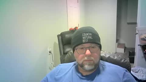 Snapshot of mister_happy567 chatting on February 3, 2026, 6:40 am Mr. Happy online show from February 3, 2026, 6:40 am