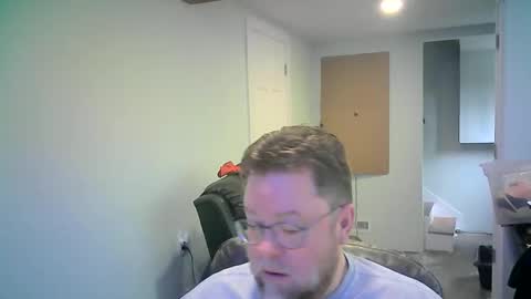 Snapshot of mister_happy567 chatting on February 16, 2026, 9:55 pm Mr. Happy online show from February 16, 2026, 9:55 pm