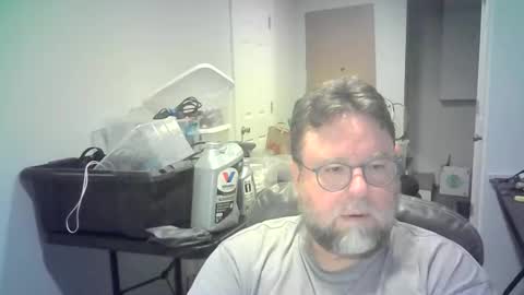 Snapshot of mister_happy567 chatting on March 12, 2026, 5:57 am Mr. Happy online show from March 12, 2026, 5:57 am