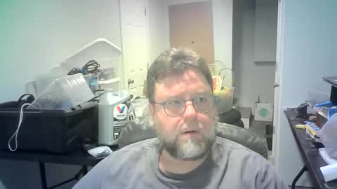 Snapshot of mister_happy567 chatting on March 14, 2026, 6:41 am Mr. Happy online show from March 14, 2026, 6:41 am