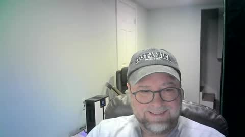 Snapshot of mister_happy567 chatting on July 31, 2026, 6:02 am Mr. Happy online show from July 31, 2026, 6:02 am