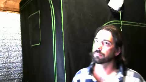 Snapshot of mistergentlemanluke chatting on September 11, 2025, 1:06 am Everything you ever wanted. online show from September 11, 2025, 1:06 am