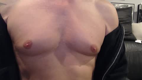 MisterMasterss2 online show from November 13, 2025, 12:15 pm